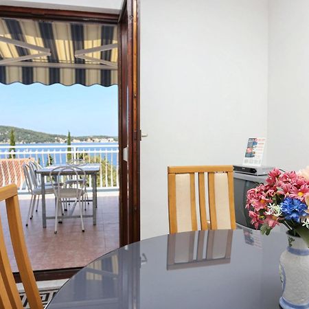 Family Friendly Seaside Apartments Razanj, Rogoznica - 10373 Pokój zdjęcie