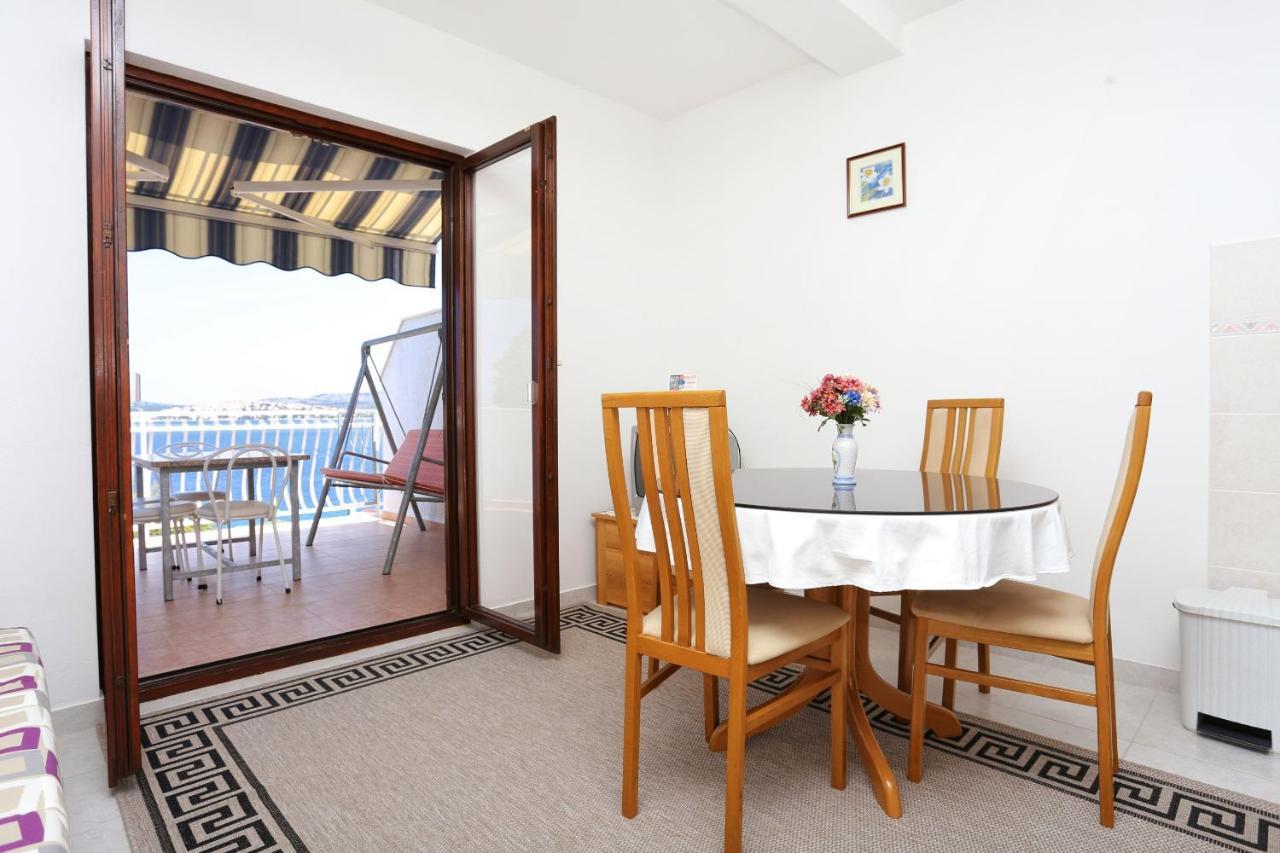 Family Friendly Seaside Apartments Razanj, Rogoznica - 10373 Zewnętrze zdjęcie