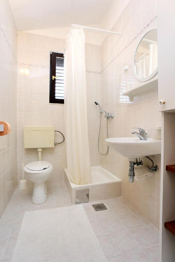 Family Friendly Seaside Apartments Razanj, Rogoznica - 10373 Zewnętrze zdjęcie