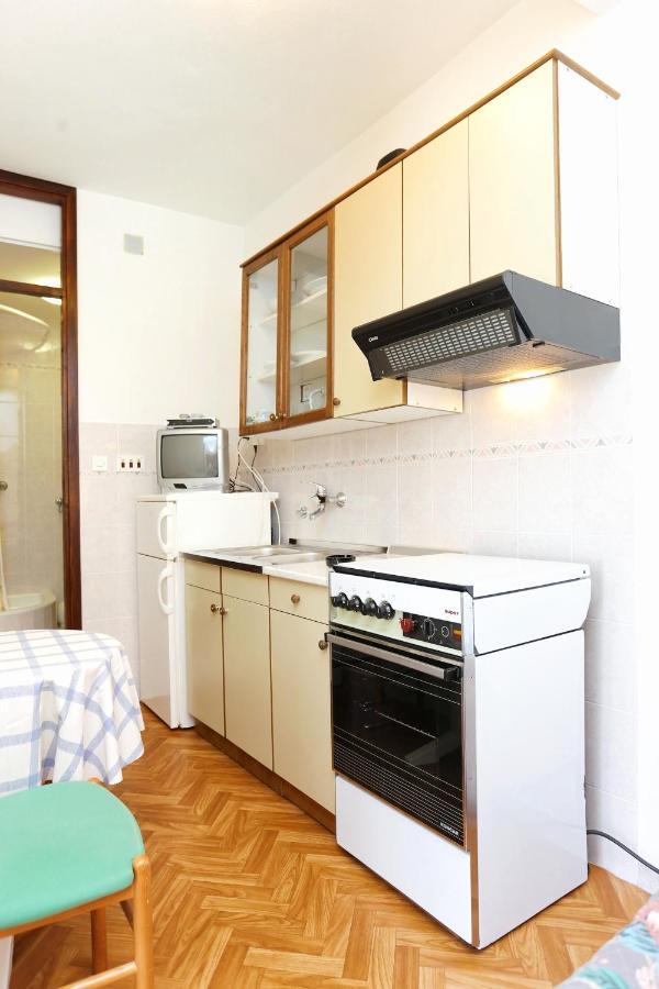 Family Friendly Seaside Apartments Razanj, Rogoznica - 10373 Zewnętrze zdjęcie