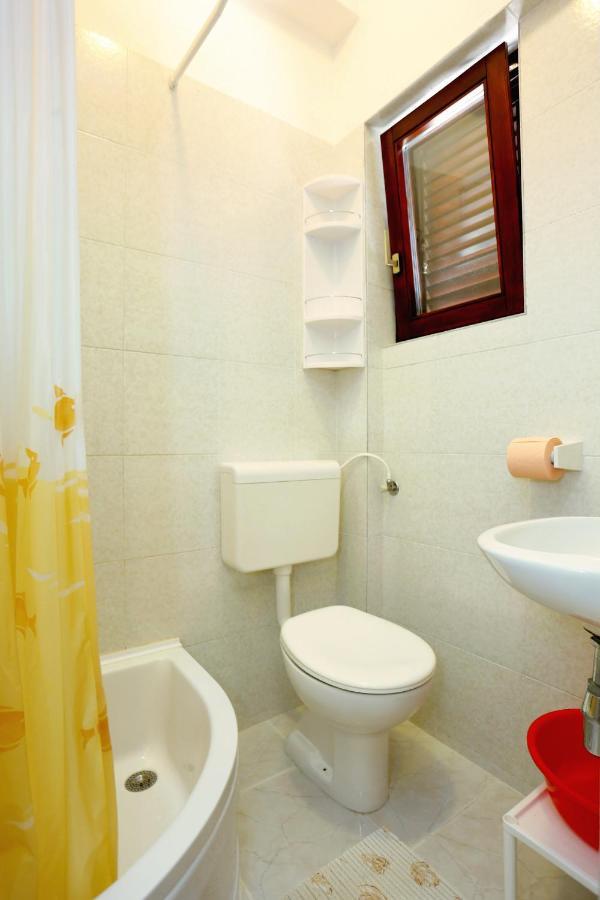 Family Friendly Seaside Apartments Razanj, Rogoznica - 10373 Zewnętrze zdjęcie