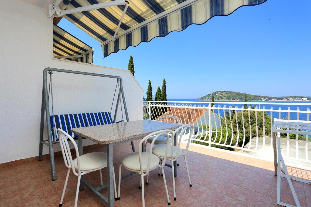 Family Friendly Seaside Apartments Razanj, Rogoznica - 10373 Zewnętrze zdjęcie