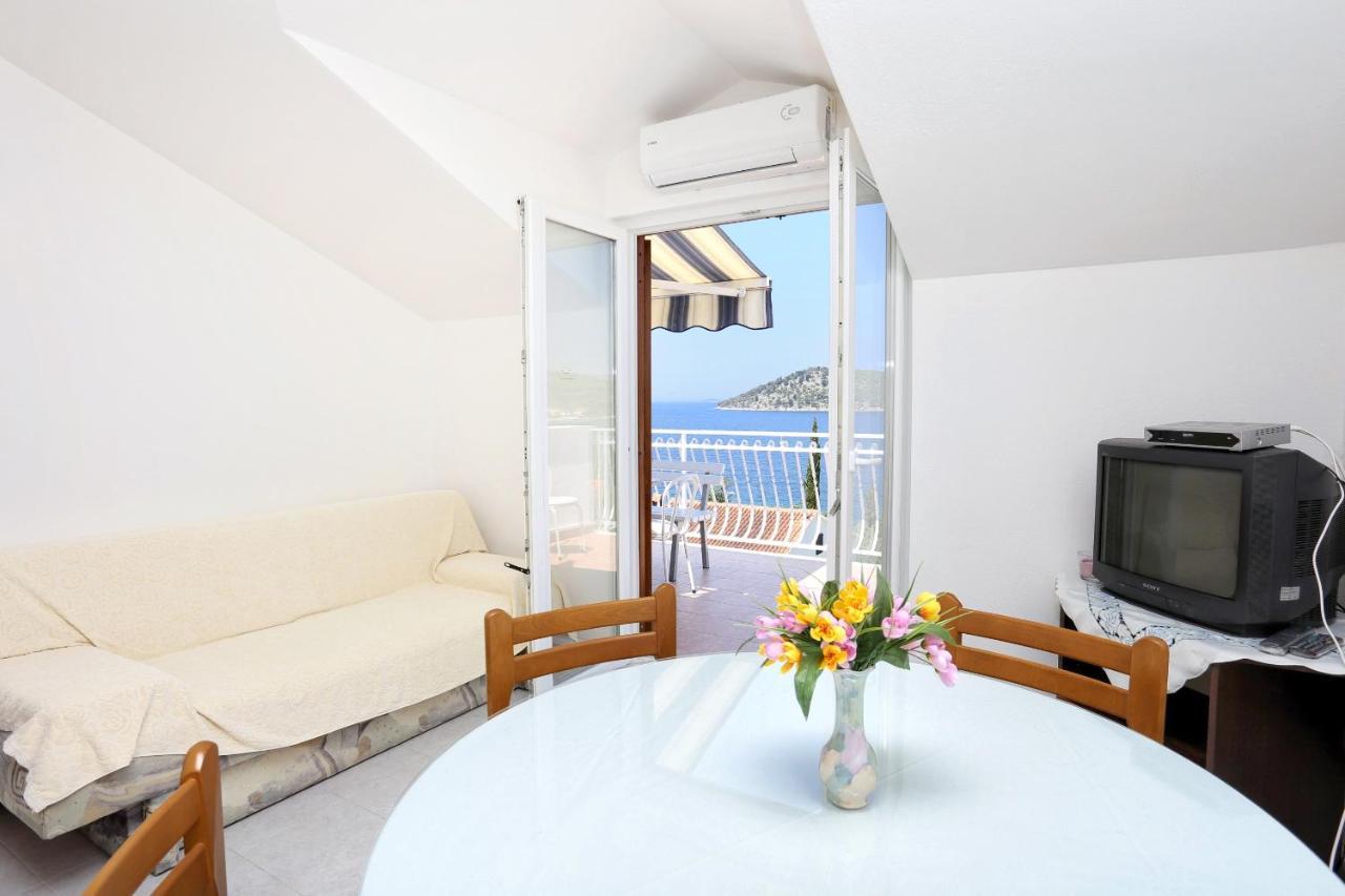 Family Friendly Seaside Apartments Razanj, Rogoznica - 10373 Zewnętrze zdjęcie
