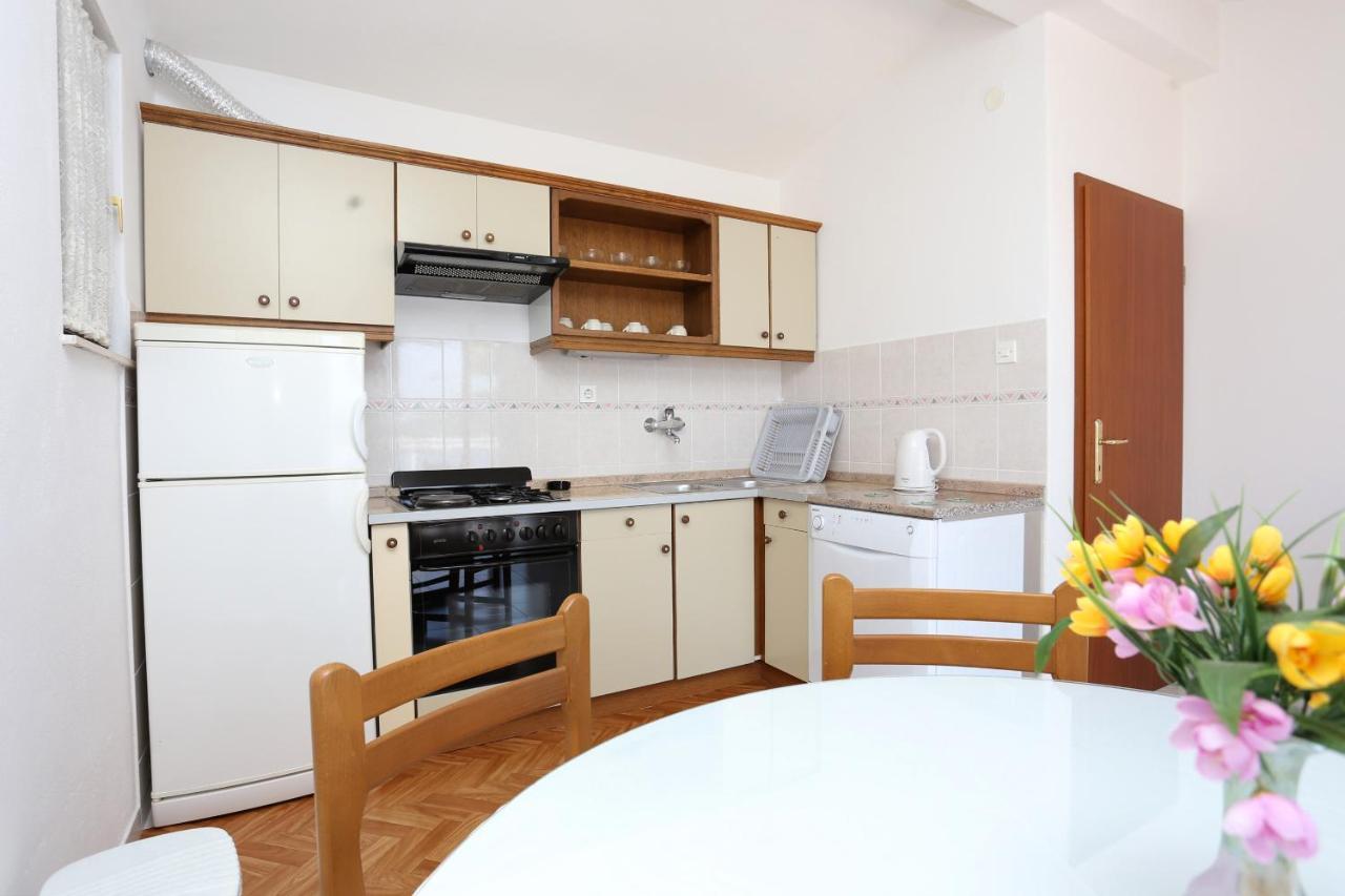 Family Friendly Seaside Apartments Razanj, Rogoznica - 10373 Zewnętrze zdjęcie