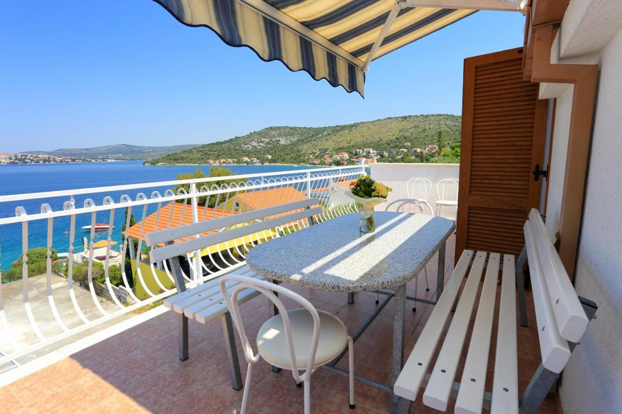 Family Friendly Seaside Apartments Razanj, Rogoznica - 10373 Zewnętrze zdjęcie