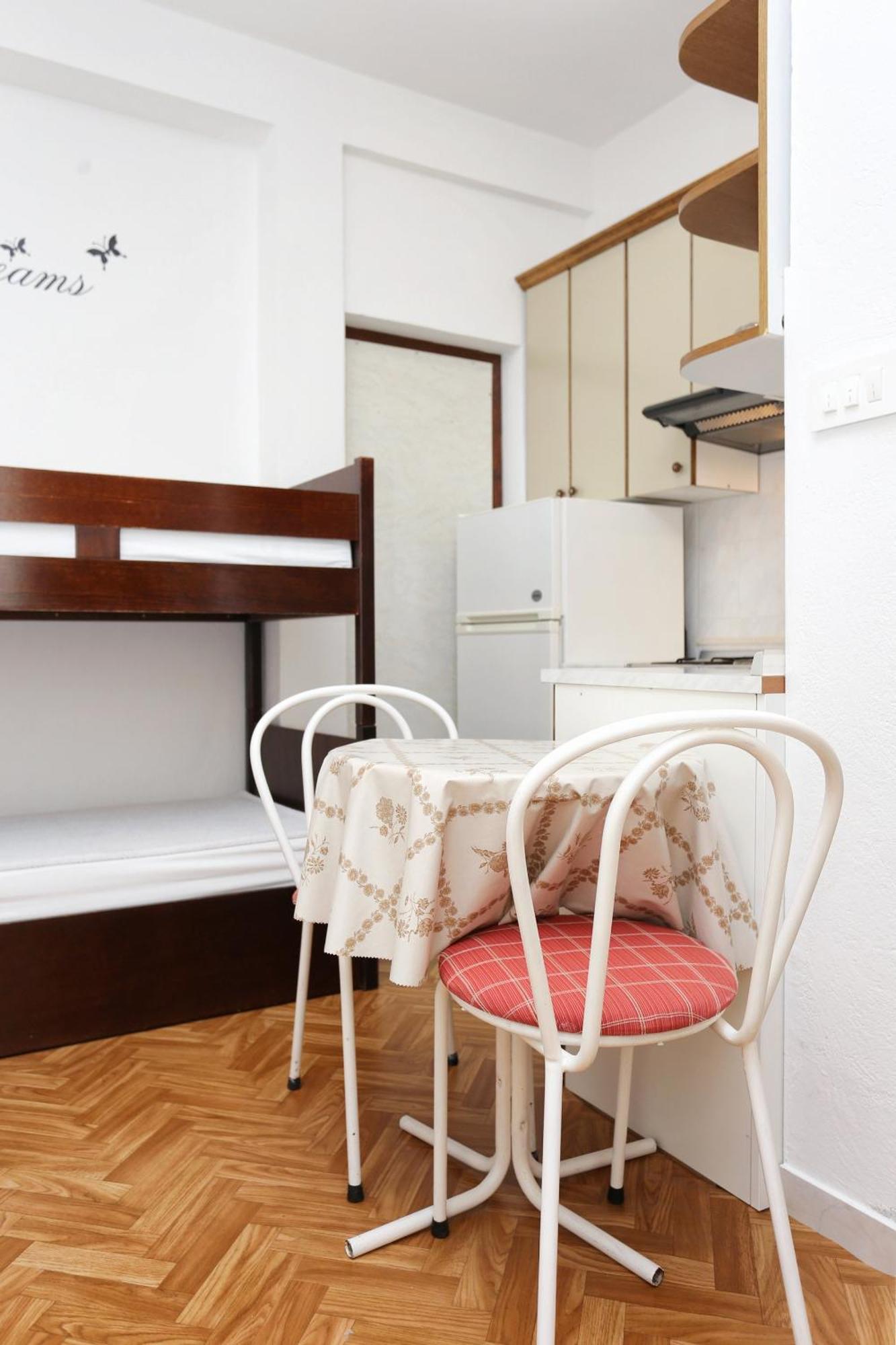 Family Friendly Seaside Apartments Razanj, Rogoznica - 10373 Pokój zdjęcie