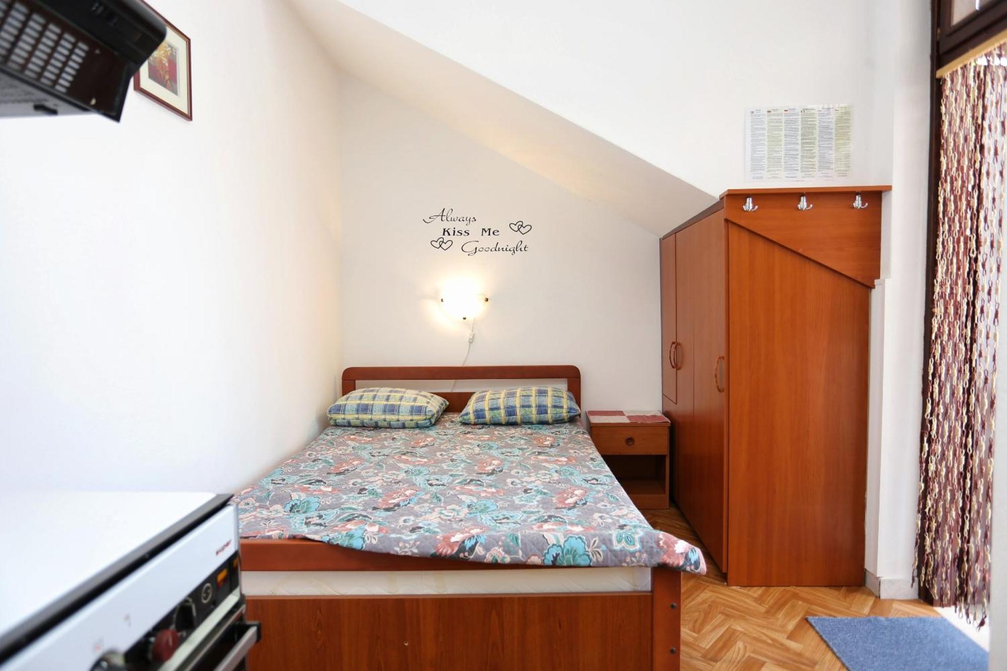Family Friendly Seaside Apartments Razanj, Rogoznica - 10373 Pokój zdjęcie
